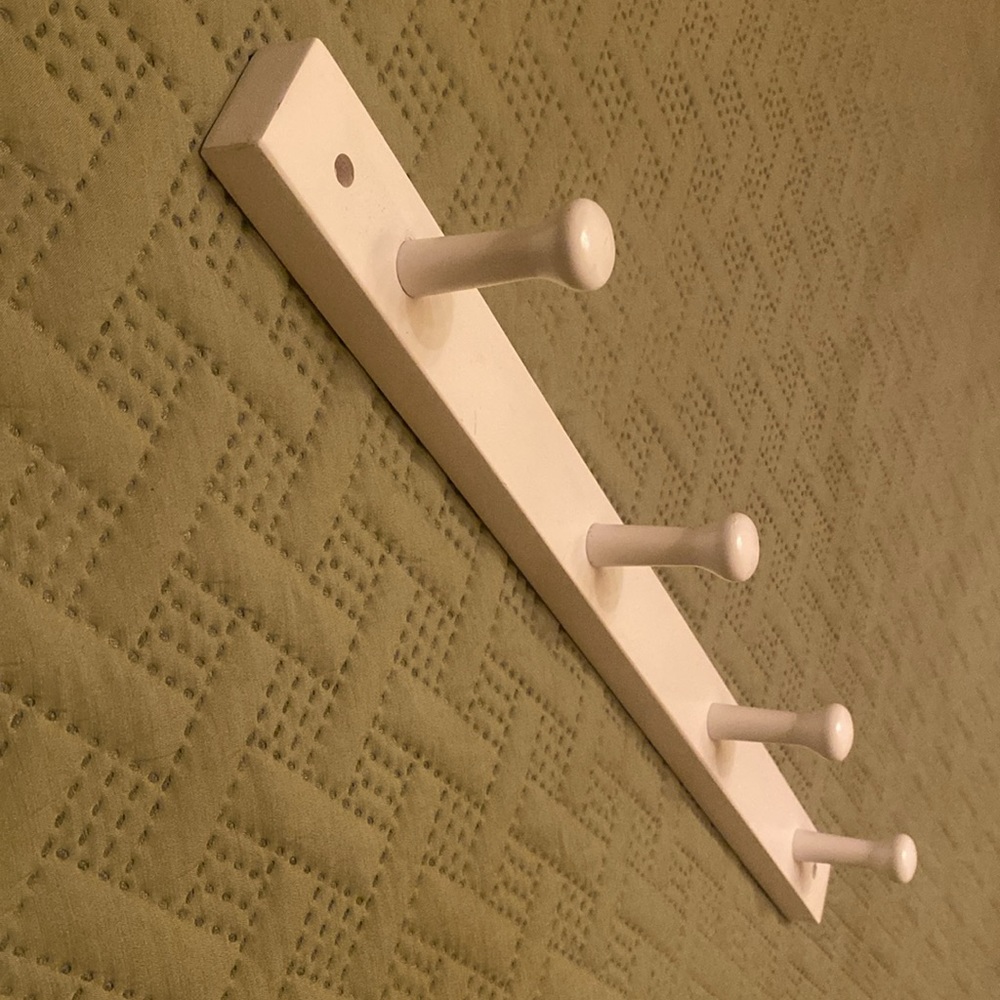 Wooden Hanging Rack - Picture 2 of 3